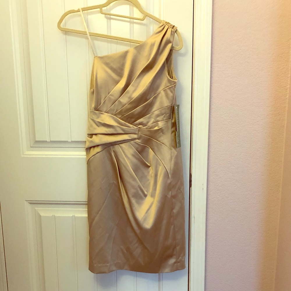 One shoulder gold dress
